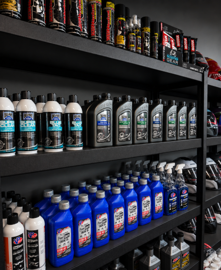 Aceites, lubricantes y productos de mantenimiento para moto en Beemer Gear